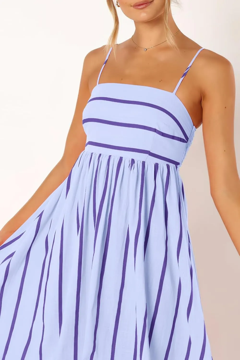 chouyatou Women's Striped Back Smocked Maxi Dress Sexy Spaghetti Strap Cut Out Flowy Swing Long Dress