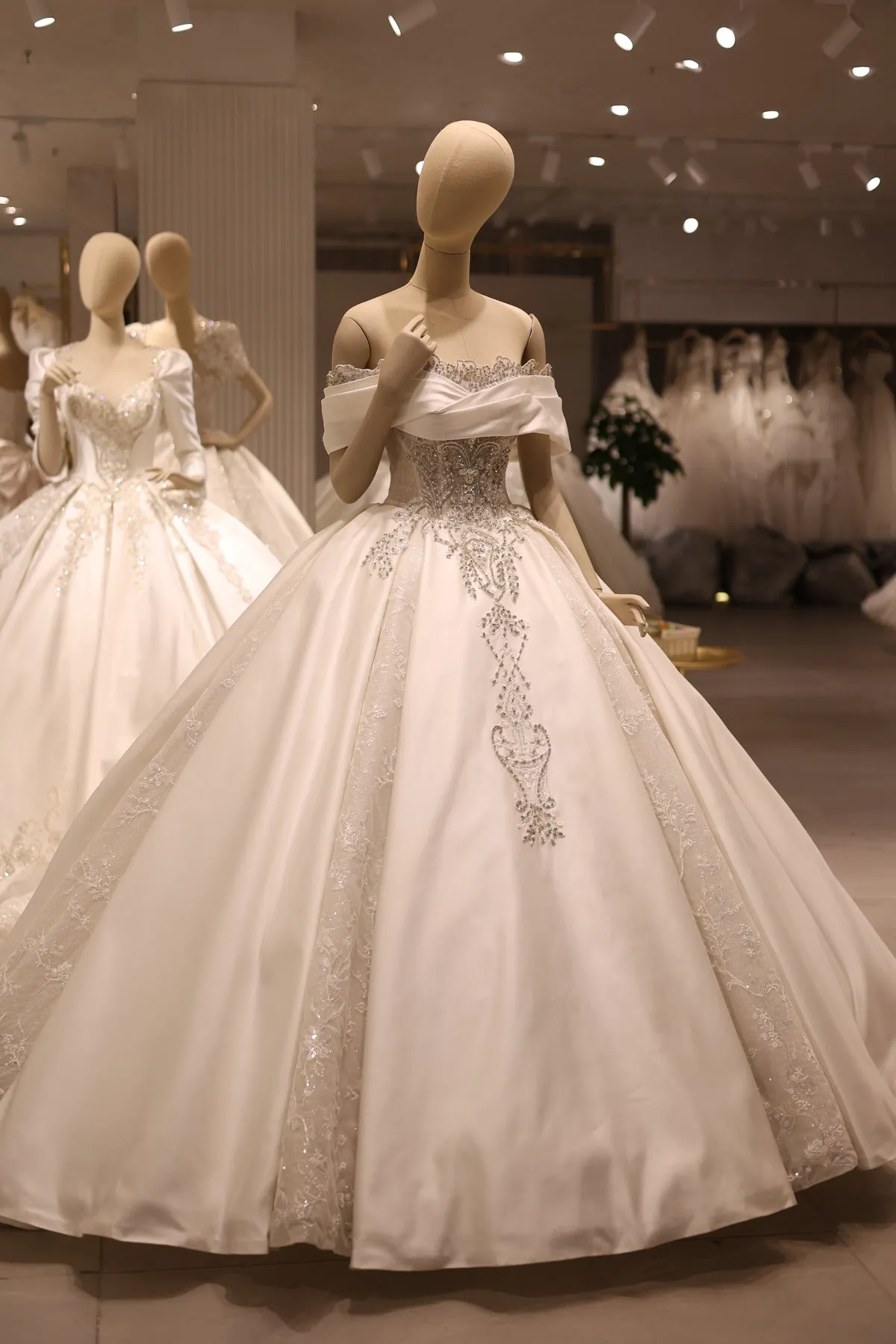 Glamorous Off-Shoulder White Ball Gown Wedding Dress RS040