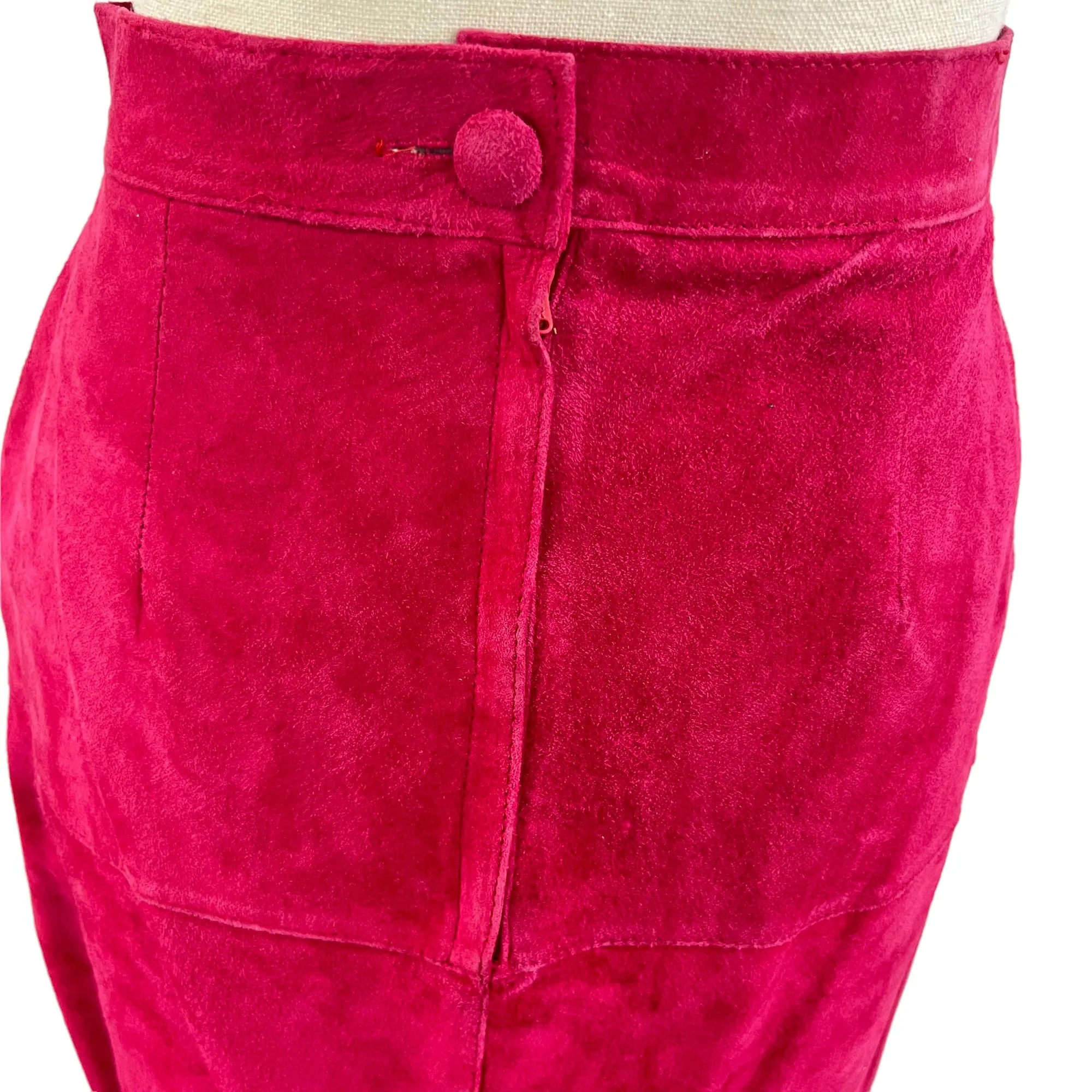 Vintage Pink Suede Pencil Skirt with Pockets Waist 26" Size 6